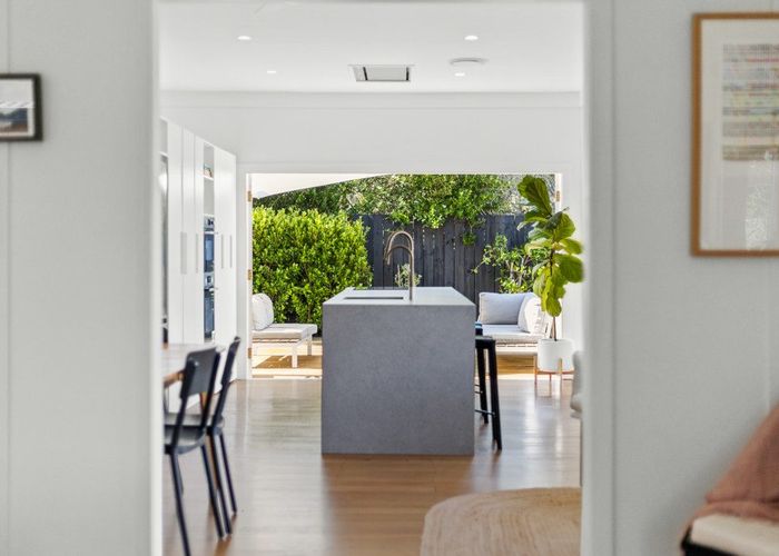  at 18B Raymond Street, Point Chevalier, Auckland
