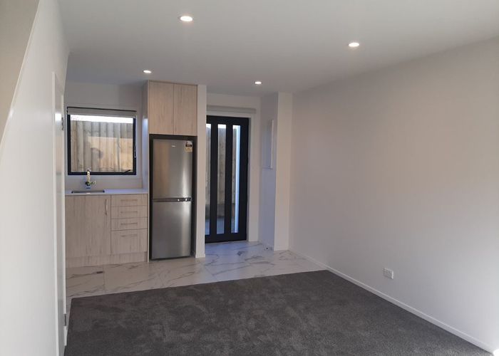  at 9/21 Karamu Street, Te Atatu Peninsula, Auckland