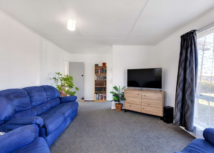  at 6 Mahoe Place, Gonville, Whanganui