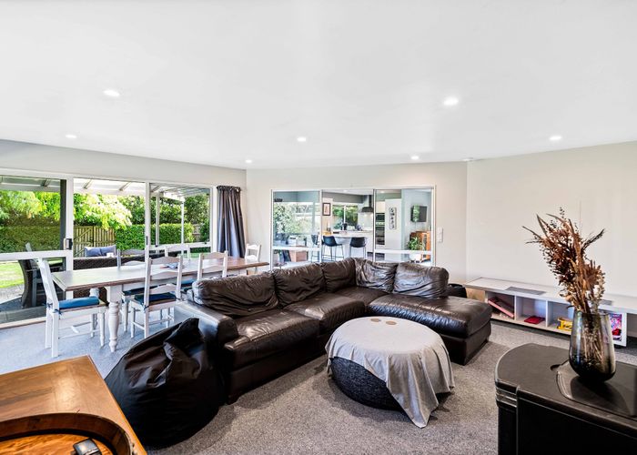  at 3 Hamish Place, Westmorland, Christchurch