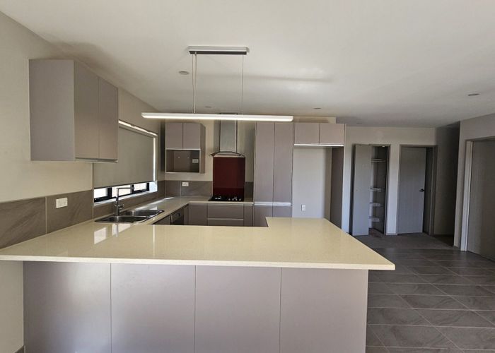  at 7 View Road, Mangere, Manukau City, Auckland