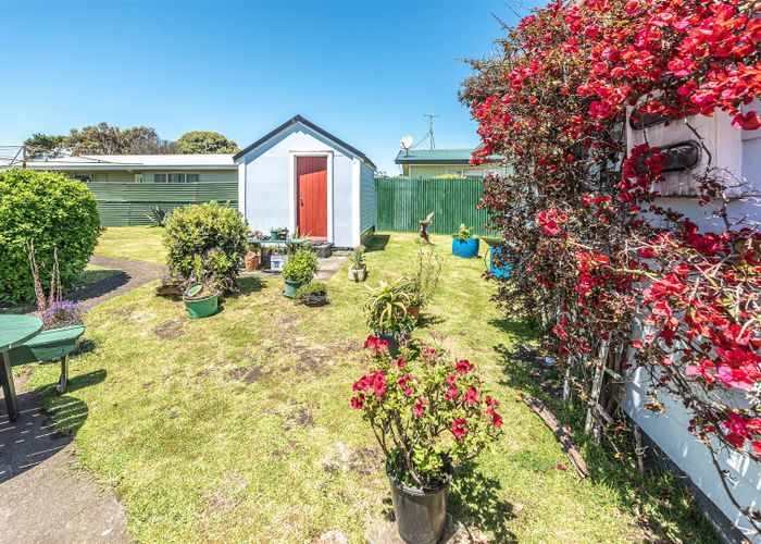  at 92 Karaka Street, Castlecliff, Whanganui