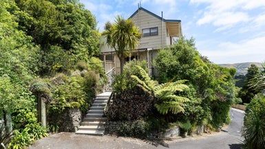  at 4 Bushland Grove, Paparangi, Wellington