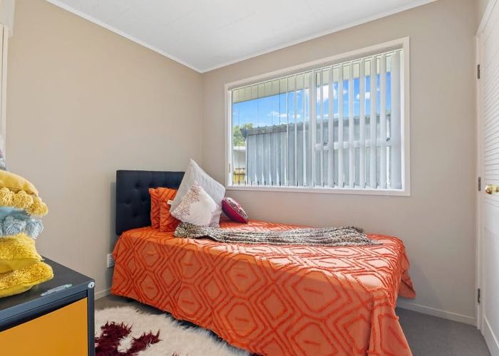  at 37 Alabaster Drive, Papatoetoe, Manukau City, Auckland