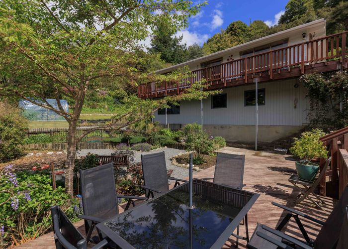  at 12 Ngahere Street, Stokes Valley, Lower Hutt