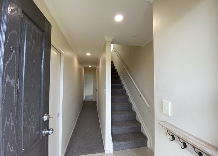  at 11/61 The Avenue, Albany, North Shore City, Auckland
