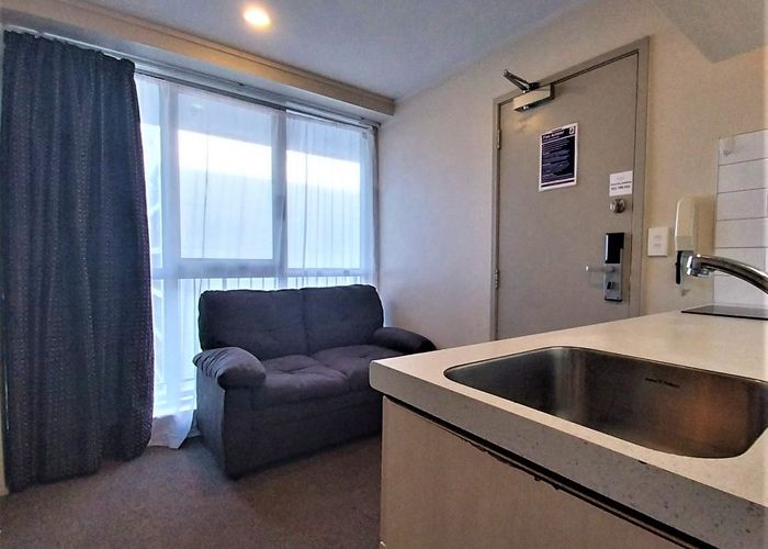  at 1017/72 Nelson Street, Auckland Central, Auckland