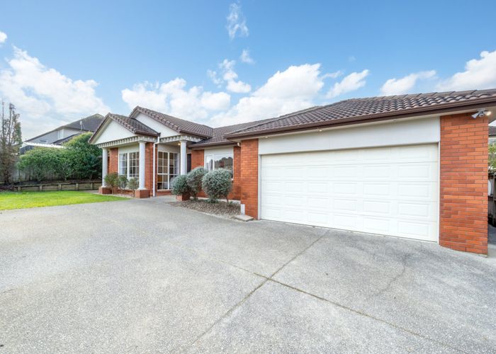 at 15 Kouras Place, Flat Bush, Manukau City, Auckland