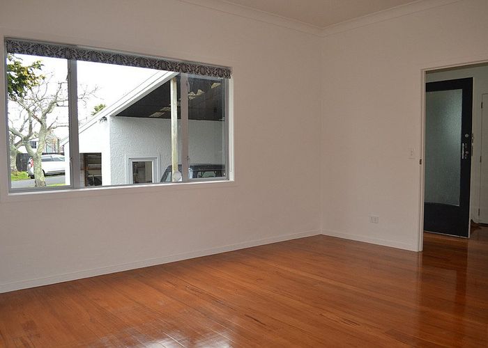  at 34 Wallath Road, Onehunga, Auckland