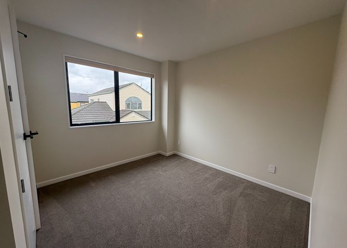  at 14D Stewart Gibson Place, The Gardens, Manukau City, Auckland