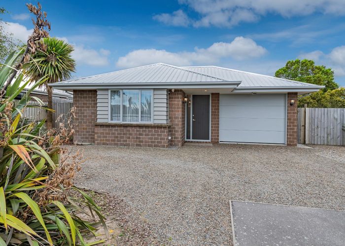  at 8A Tramway Road, Darfield