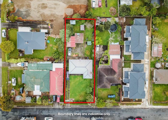  at 2 Surrey Street, Manurewa, Auckland