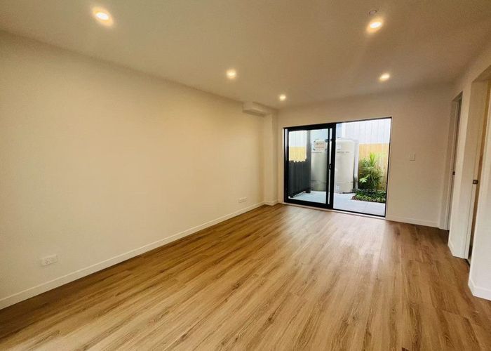  at 21 Monstedt Terrace, Windsor Park, North Shore City, Auckland