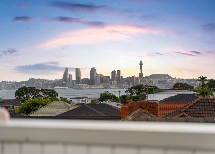  at 107 Sylvan Avenue, Northcote, North Shore City, Auckland