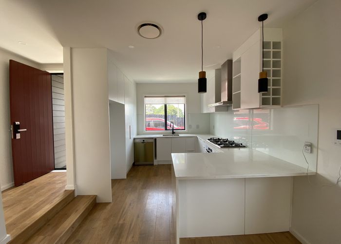  at 35E Vincent Street, Howick, Manukau City, Auckland