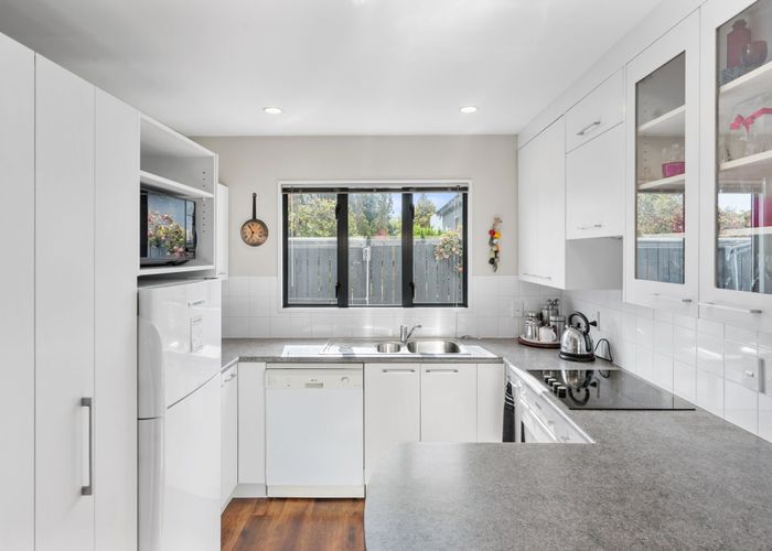  at 2/128B Mcfaddens Road, St. Albans, Christchurch City, Canterbury