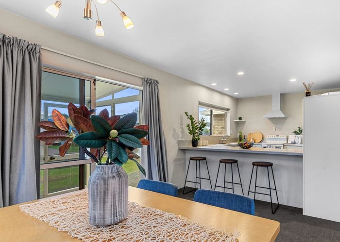  at 72 Evans Road, Papamoa, Tauranga, Bay Of Plenty