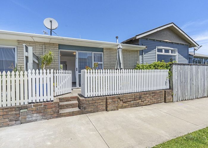  at 3/220 Coronation Avenue, Welbourn, New Plymouth, Taranaki