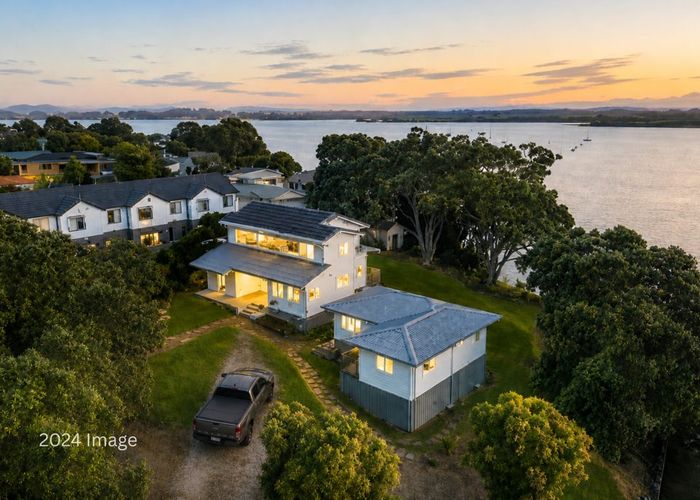  at 10 Roys Road, Weymouth, Manukau City, Auckland