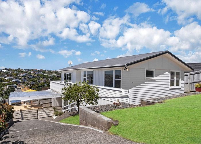  at 9 Colmar Road, Mellons Bay, Manukau City, Auckland