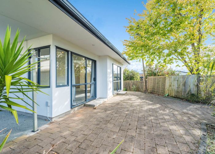  at 87C Seaview Road, Glenfield, North Shore City, Auckland