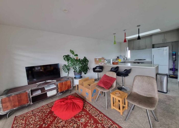  at 6b Binsted Road, New Lynn, Waitakere City, Auckland