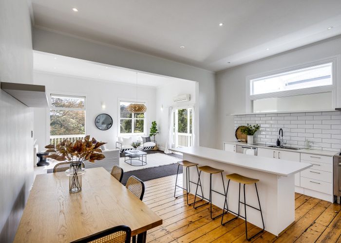  at 12 Hadfield Terrace, Bluff Hill, Napier