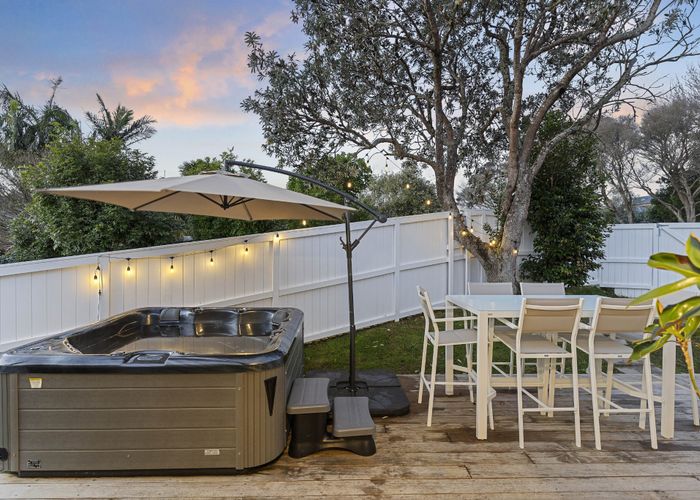 at 62 Paragon Avenue, Beach Haven, Auckland