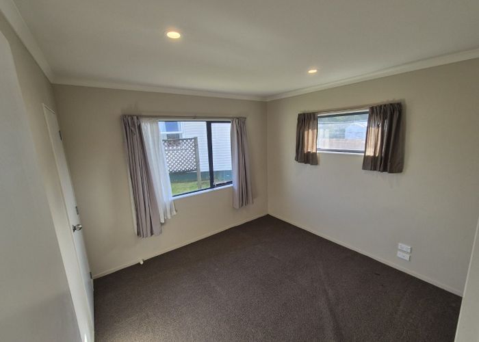  at 1/39 Rewarewa Road, Te Atatu Peninsula, Waitakere City, Auckland