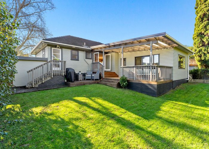  at 14 Rosecamp Road, Beach Haven, North Shore City, Auckland