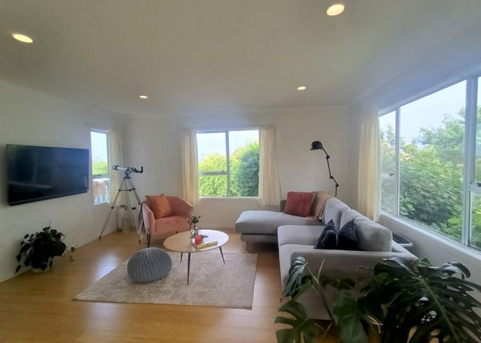  at 32 Widmore Drive, Massey, Auckland