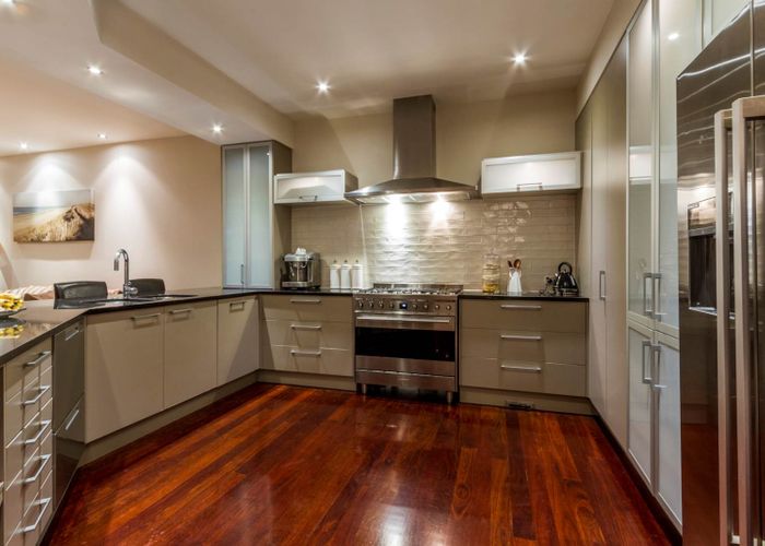  at 17 Gilberd Place, Torbay, Auckland