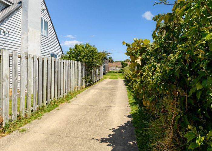  at 8B Ngatai Road, Otumoetai, Tauranga