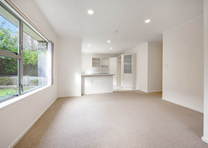  at 2/2 Carlton Street, Hillsborough, Auckland City, Auckland