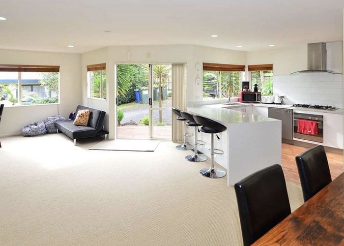  at 31 Rifleman Rise, Unsworth Heights, North Shore City, Auckland