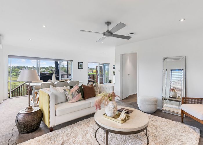  at 48 Galloway Crescent, Farm Cove, Manukau City, Auckland
