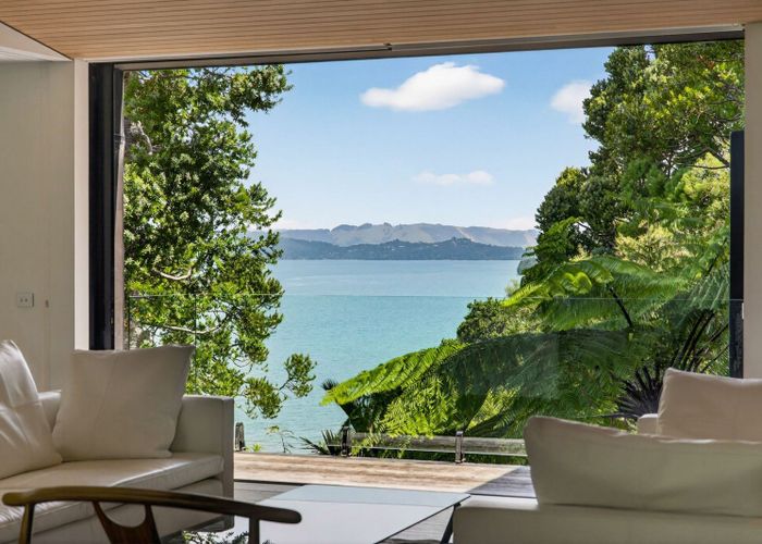  at 34 Arapito Road, Titirangi, Waitakere City, Auckland