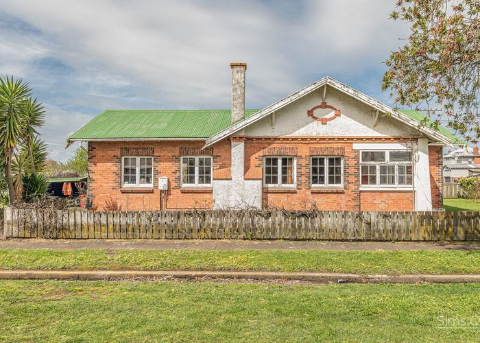  at 34 Carlton Avenue, Gonville, Whanganui, Manawatu / Whanganui