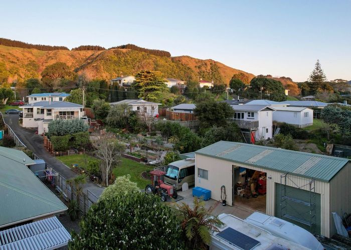  at 2 Sydney Crescent, Raumati South, Paraparaumu