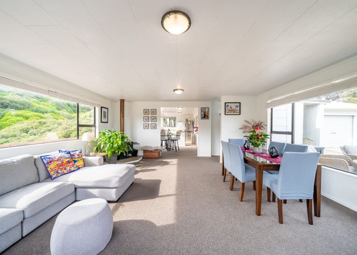 at 20 Roys Road, Plimmerton, Porirua, Wellington