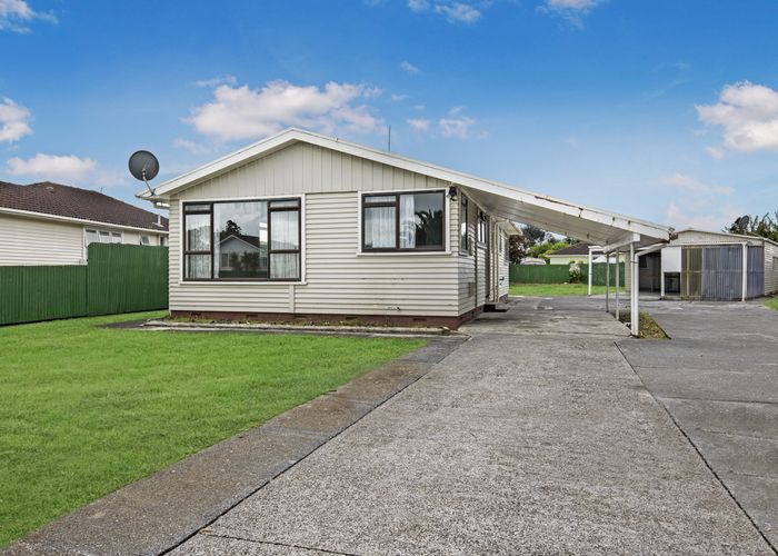  at 48 Convair Crescent, Mangere, Auckland