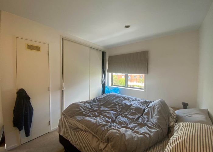  at 2c/8 Crown Lynn Place, New Lynn, Waitakere City, Auckland