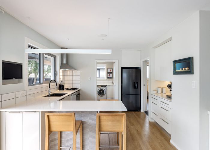  at 10 Reynolds Avenue, Bishopdale, Christchurch City, Canterbury