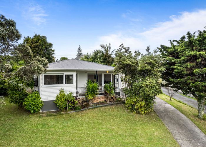  at 26 Patts Avenue, Glendene, Auckland