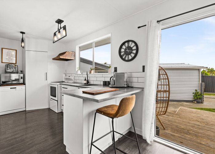  at 9 Cabot Place, Flaxmere, Hastings, Hawke's Bay