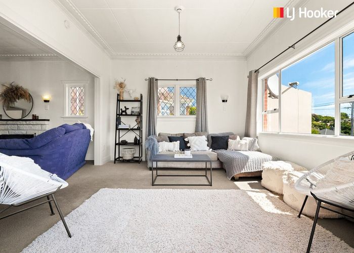  at 17 Agnes Street, Kenmure, Dunedin