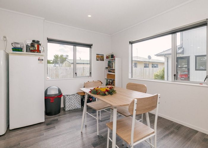  at 962b Tremaine Avenue, Roslyn, Palmerston North, Manawatu / Whanganui