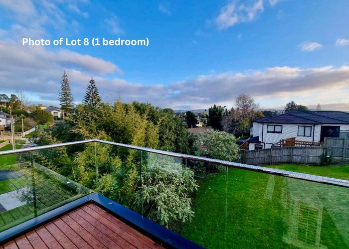  at 8/18 Sylvan Crescent, Te Atatu South, Waitakere City, Auckland