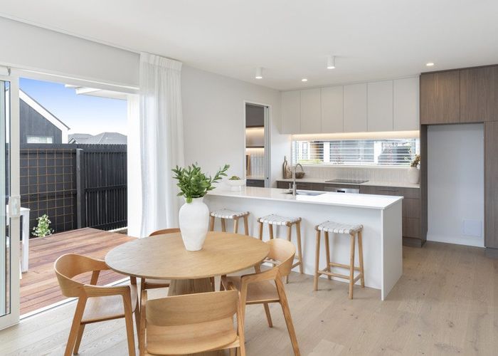  at 30 Oakmill Drive, Casebrook, Christchurch City, Canterbury