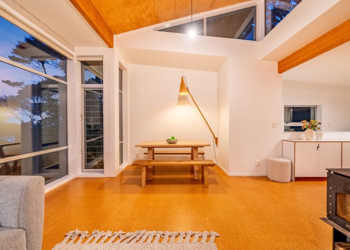  at 100 Motuhara Road, Plimmerton, Porirua, Wellington